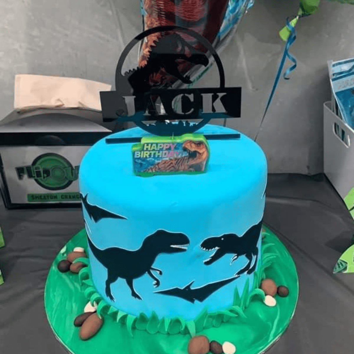 Jurassic Park Cake – Mannarinu